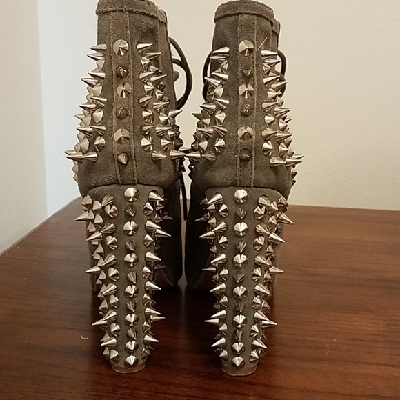 Jeffrey Campbell Spike Gray Litas 7.5 - Picture 4 of 5